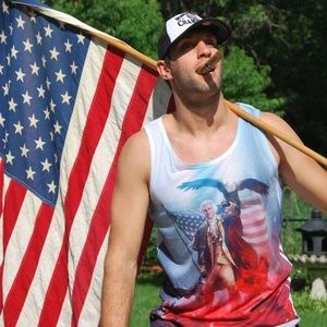 Meet your Posher, Bret